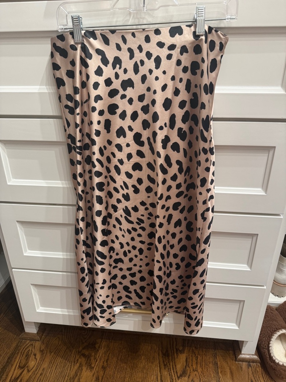 essue Leopard-Print Midi Skirt in Beige and Black